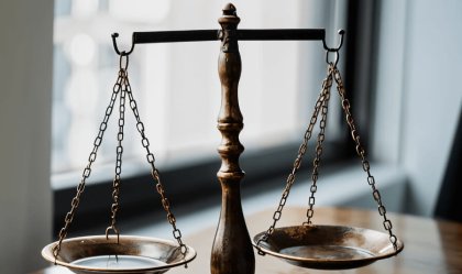 Vertragsprüfung & -erstellung